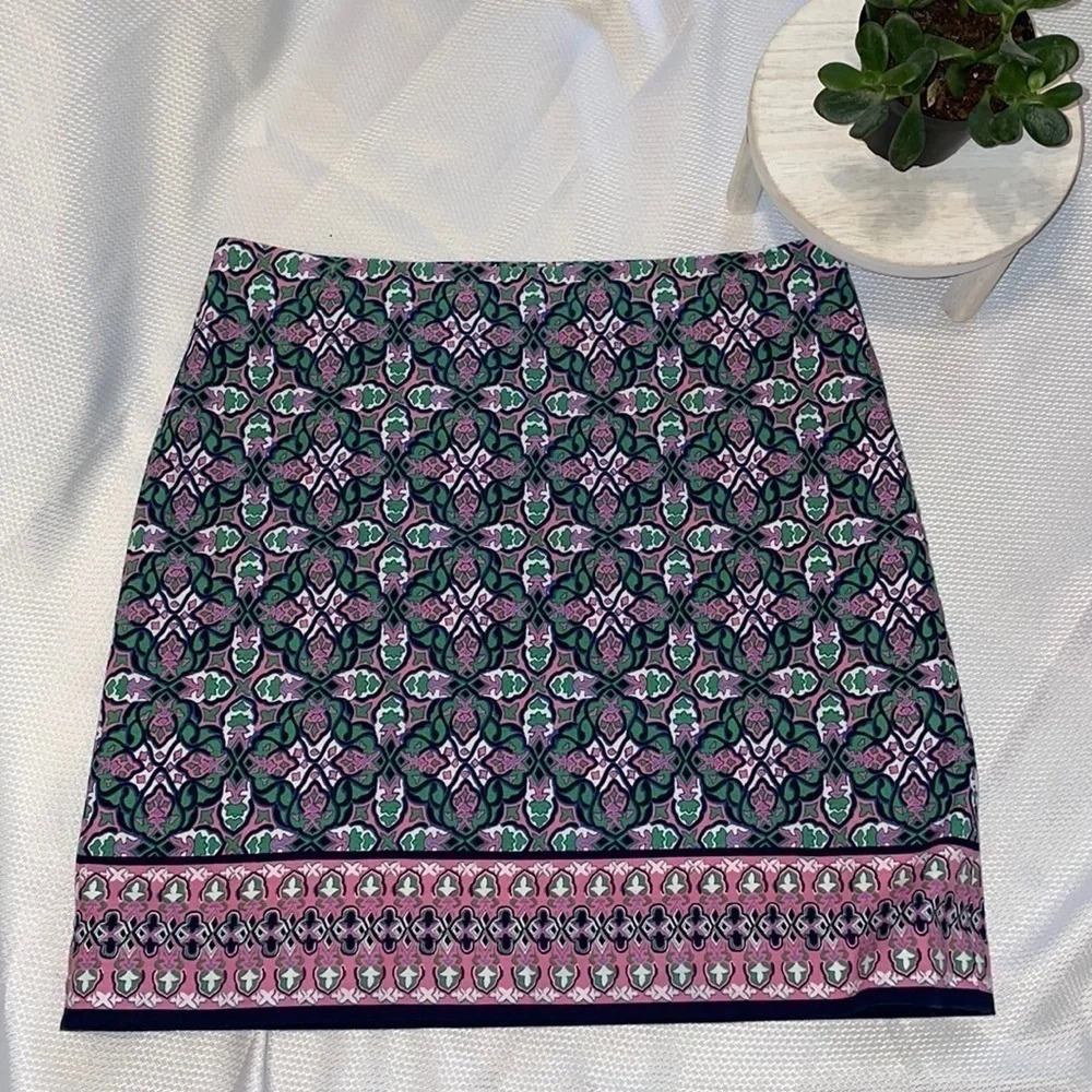 Talbots womens skirt 10 MP petite stretch knee pattern blue pink business casual